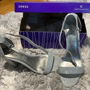 Silver special occasion sandals size 8.5 W